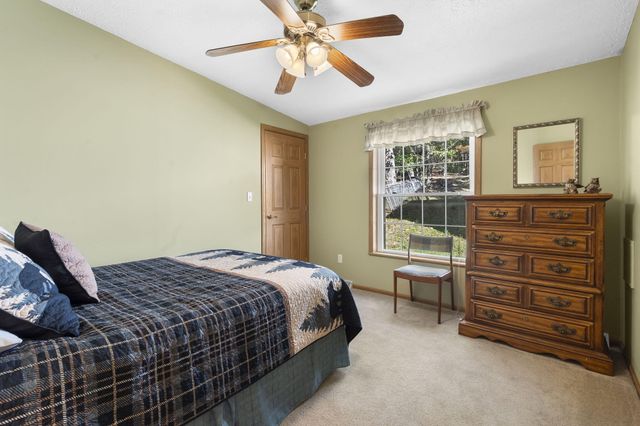 39 Troutdale Lane, Branson West, MO 65737