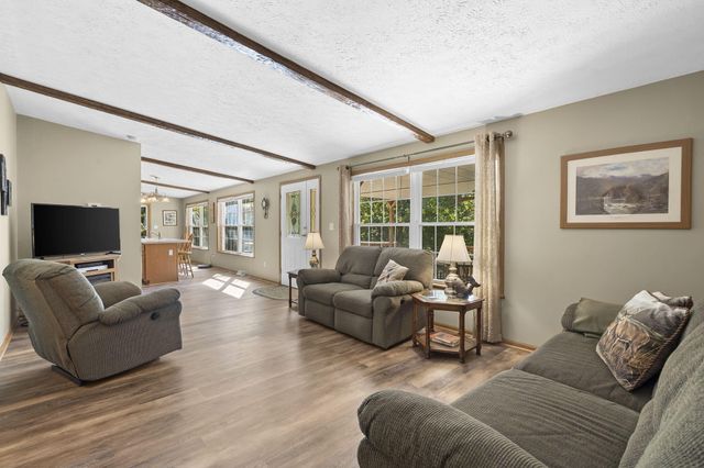 39 Troutdale Lane, Branson West, MO 65737