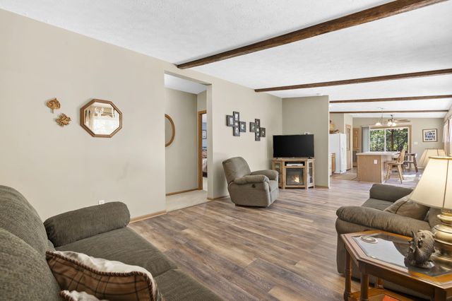 39 Troutdale Lane, Branson West, MO 65737