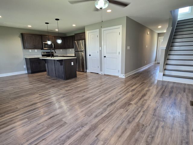 414A Oak St, Clarksville, TN 37042