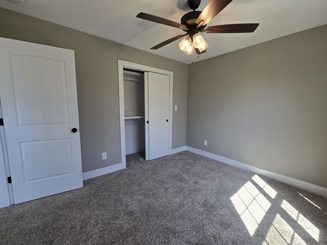 414A Oak St, Clarksville, TN 37042