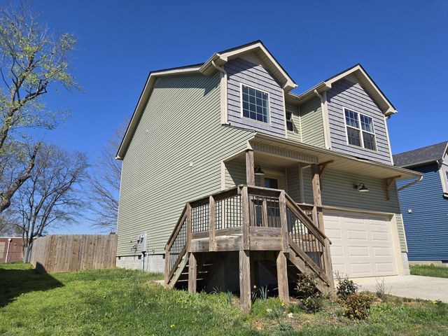 414A Oak St, Clarksville, TN 37042