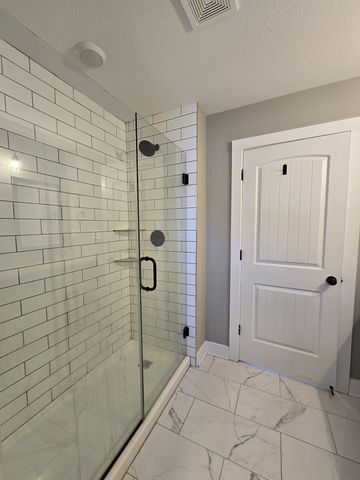 414A Oak St, Clarksville, TN 37042