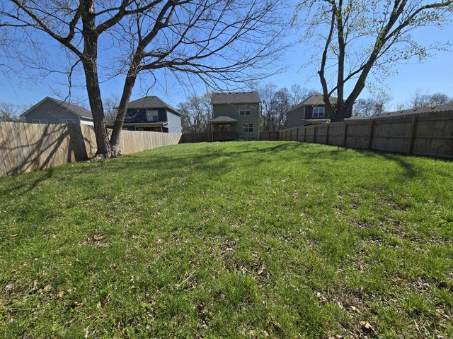 414A Oak St, Clarksville, TN 37042