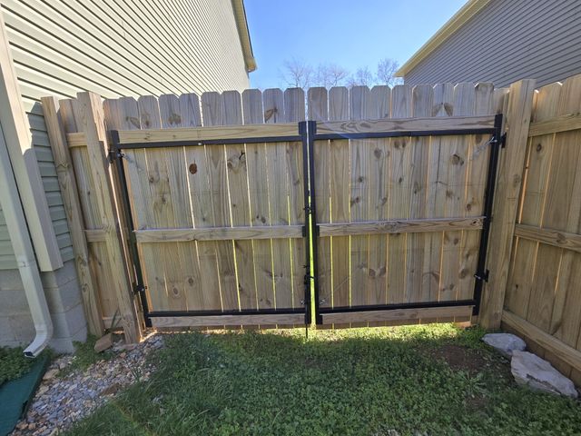 414A Oak St, Clarksville, TN 37042