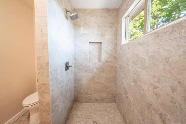 11111 Tanglewood Dr, Auburn, CA 95603