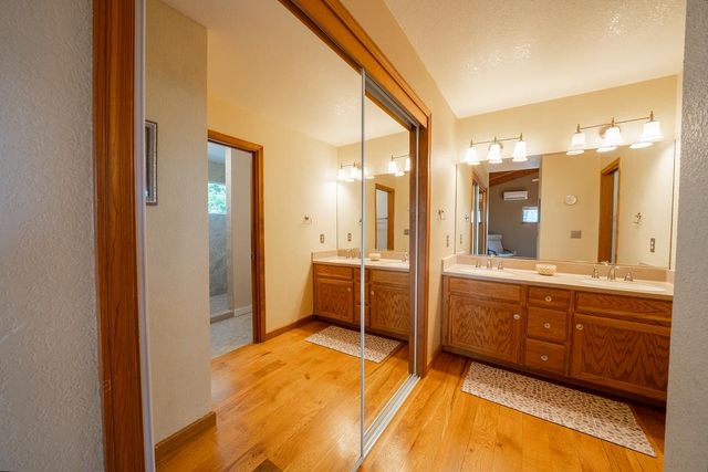 11111 Tanglewood Dr, Auburn, CA 95603