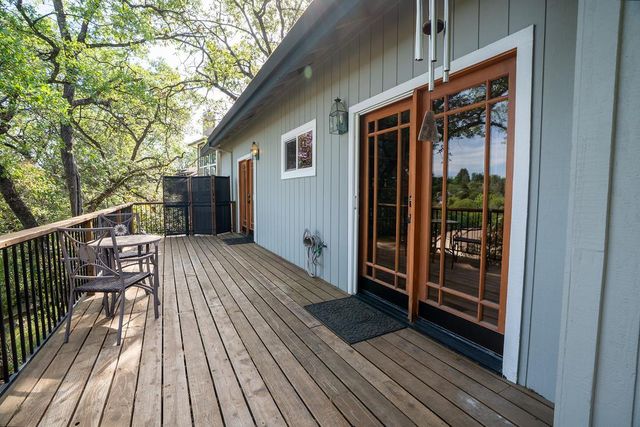 11111 Tanglewood Dr, Auburn, CA 95603