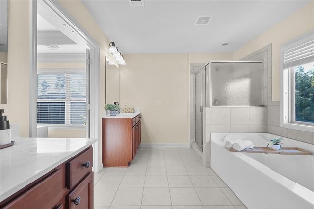 7770 Harbison Hollow Lane, Suwanee, GA 30024