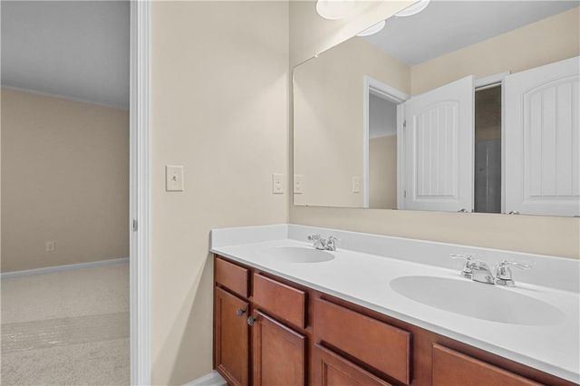 7770 Harbison Hollow Lane, Suwanee, GA 30024