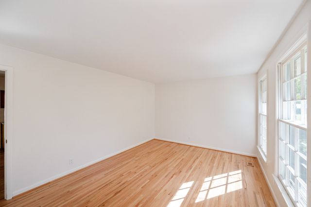 310 Benco Hills Dr, Camden, TN 38320