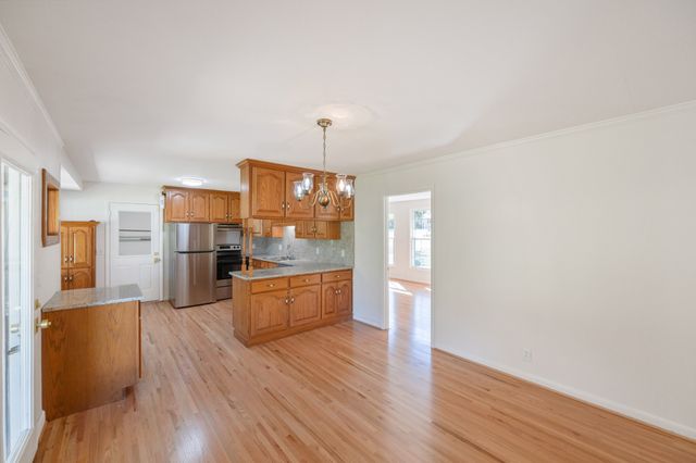 310 Benco Hills Dr, Camden, TN 38320