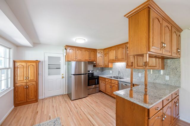 310 Benco Hills Dr, Camden, TN 38320