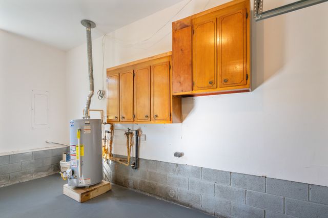 310 Benco Hills Dr, Camden, TN 38320