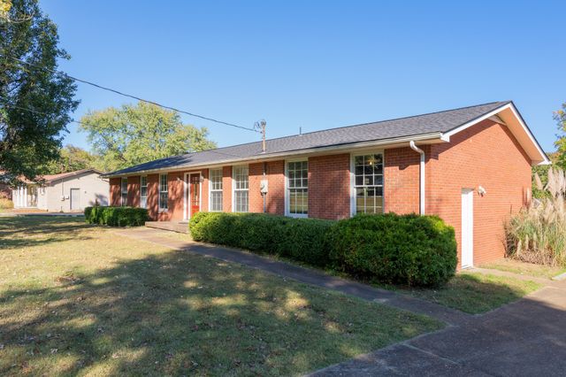 310 Benco Hills Dr, Camden, TN 38320