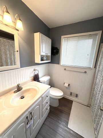 21336 Erben Street, St Clair Shores, MI 48081