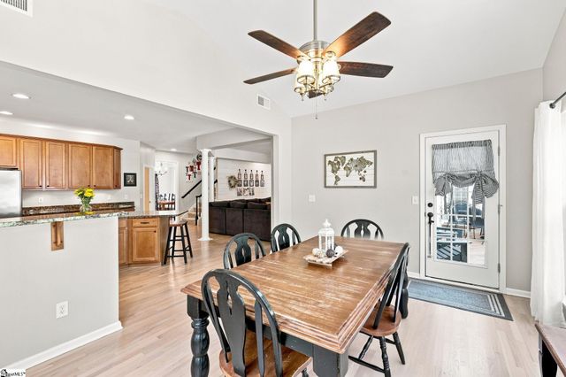 8 Green Bank Lane, Simpsonville, SC 29681