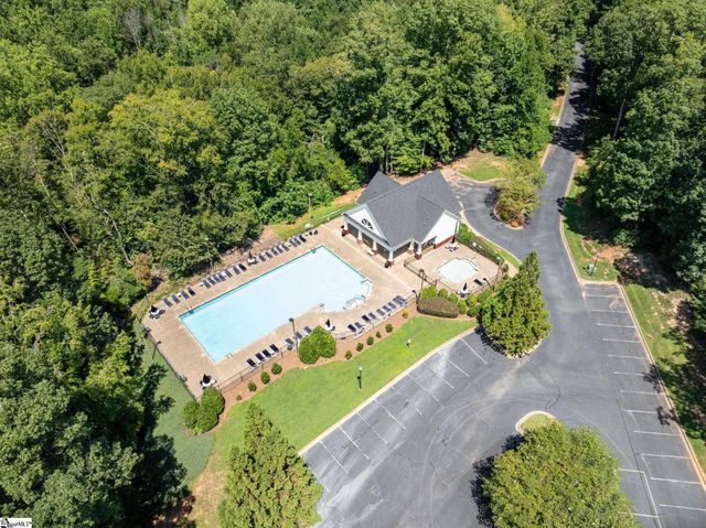 8 Green Bank Lane, Simpsonville, SC 29681