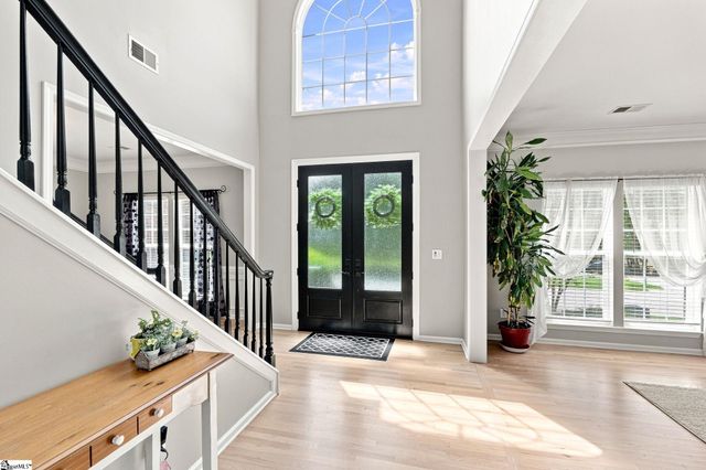 8 Green Bank Lane, Simpsonville, SC 29681
