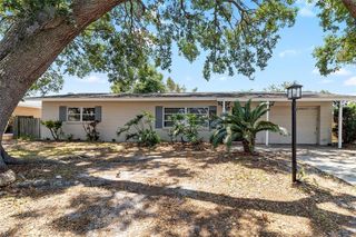 8696 118TH STREET, Seminole, FL 33772