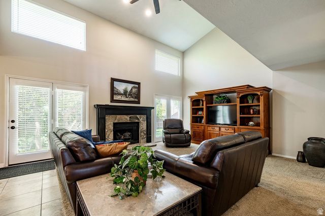 4863 GLASMANN WAY, South Ogden, UT 84403