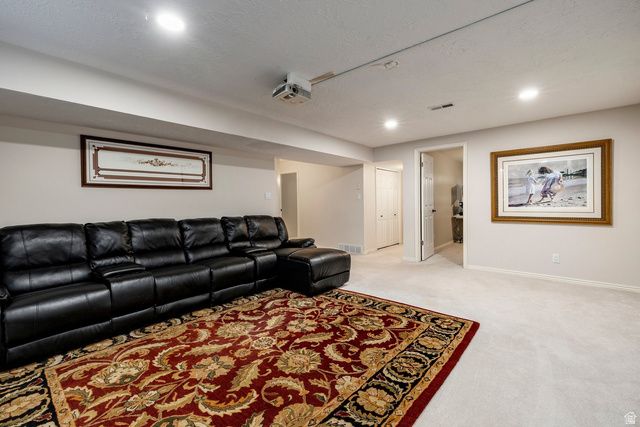 4863 GLASMANN WAY, South Ogden, UT 84403