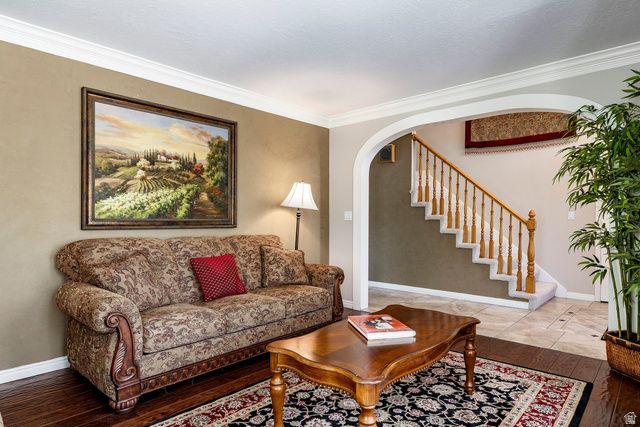 4863 GLASMANN WAY, South Ogden, UT 84403