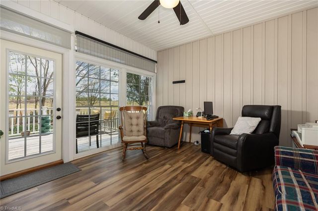 106 Breckenridge Drive, Thomasville, NC 27360