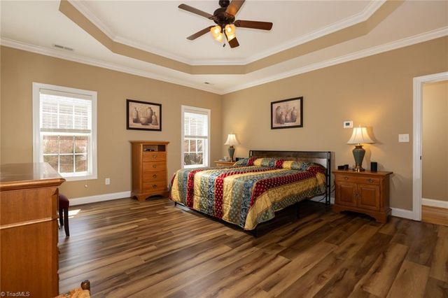 106 Breckenridge Drive, Thomasville, NC 27360