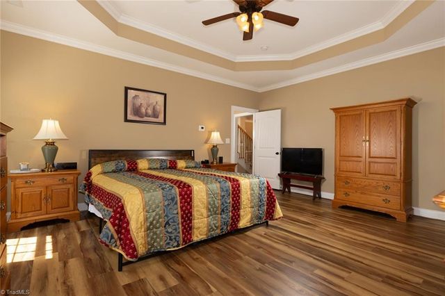 106 Breckenridge Drive, Thomasville, NC 27360