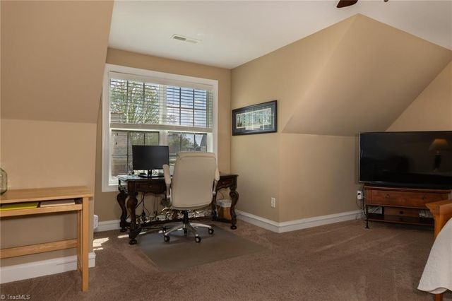 106 Breckenridge Drive, Thomasville, NC 27360