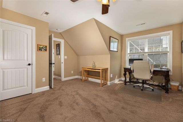 106 Breckenridge Drive, Thomasville, NC 27360