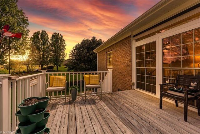 106 Breckenridge Drive, Thomasville, NC 27360
