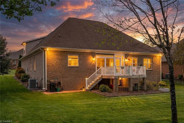 106 Breckenridge Drive, Thomasville, NC 27360