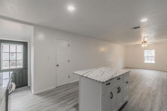 3100 Gardenia Street, Fort Worth, TX 76119