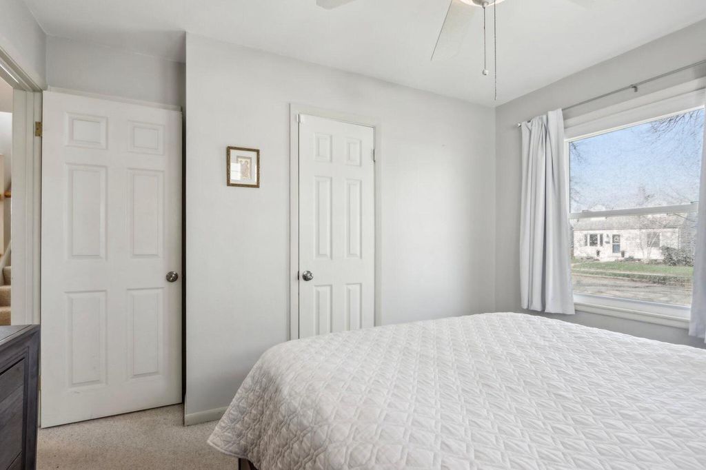 property-img