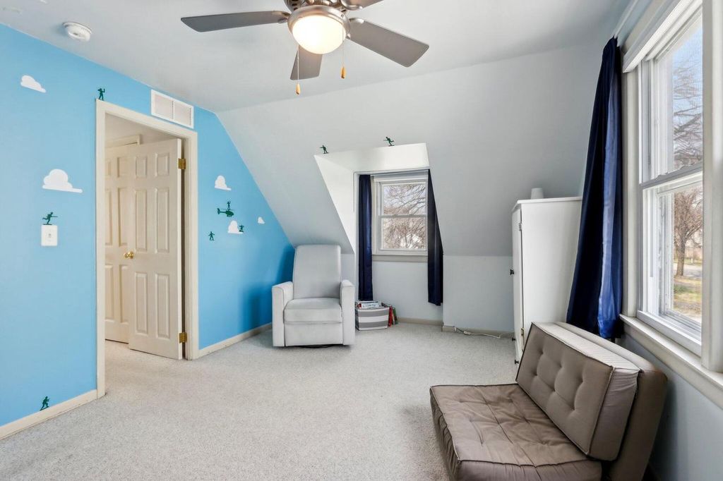 property-img