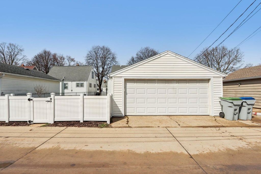 property-img