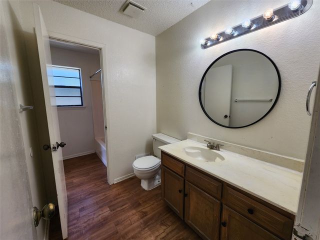 500 Concord Drive 502, Burleson, TX 76058