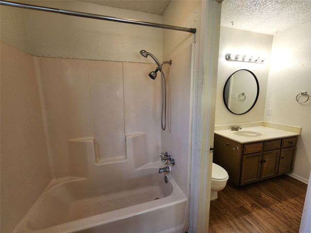 500 Concord Drive 502, Burleson, TX 76058