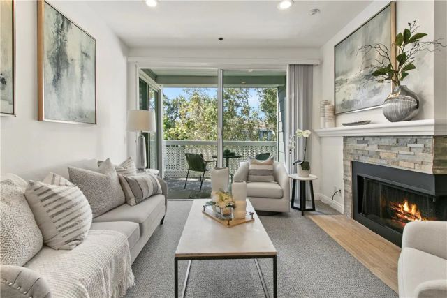 20331 Bluffside 303, Huntington Beach, CA 92646