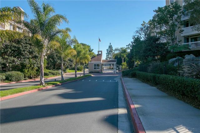 20331 Bluffside 303, Huntington Beach, CA 92646