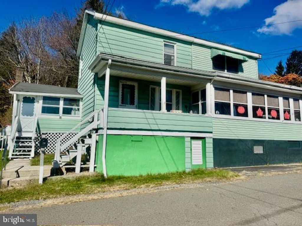 19 TRENTON, Mahanoy City, PA 17948