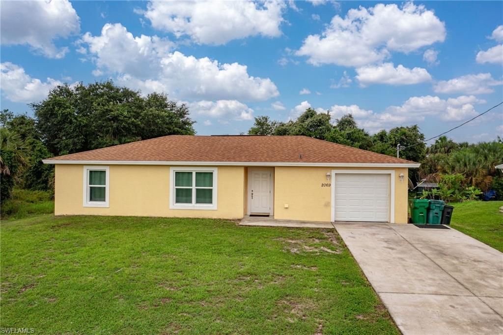 2069 Detroit DR, LABELLE, FL 33935 — photo 2