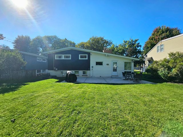 567 S Lewis Avenue, Lombard, IL 60148