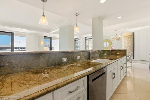 4001 Gulf Shore BLVD N PH8, Naples, FL 34103