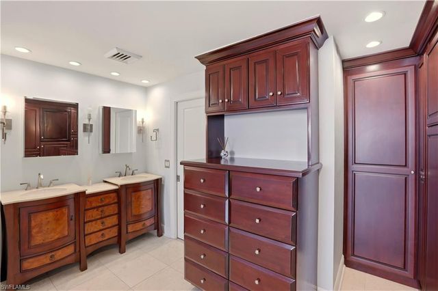 4001 Gulf Shore BLVD N PH8, Naples, FL 34103