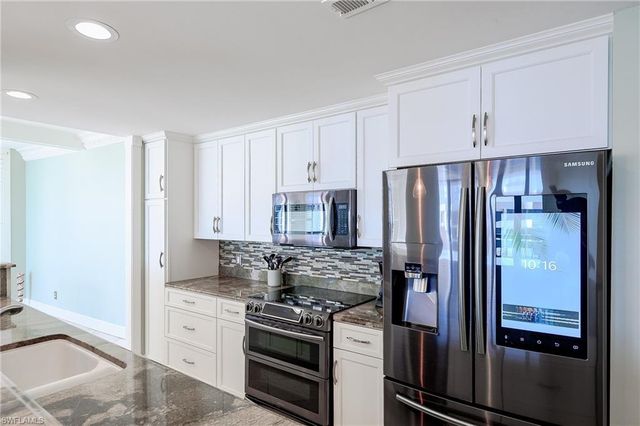 4001 Gulf Shore BLVD N PH8, Naples, FL 34103