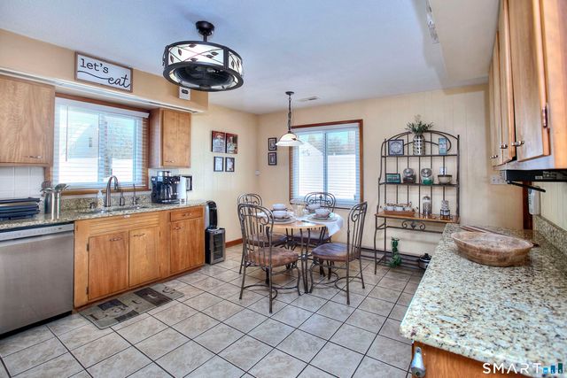 34 Richard Circle, Stratford, CT 06614