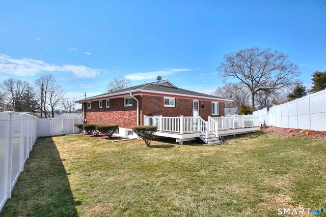 34 Richard Circle, Stratford, CT 06614